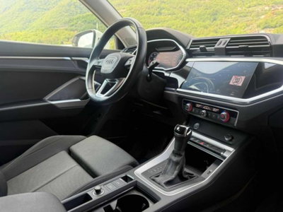 Audi Q3 40 TDI quattro S tronic Business (12)