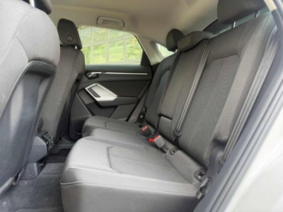 Audi Q3 40 TDI quattro S tronic Business (15)