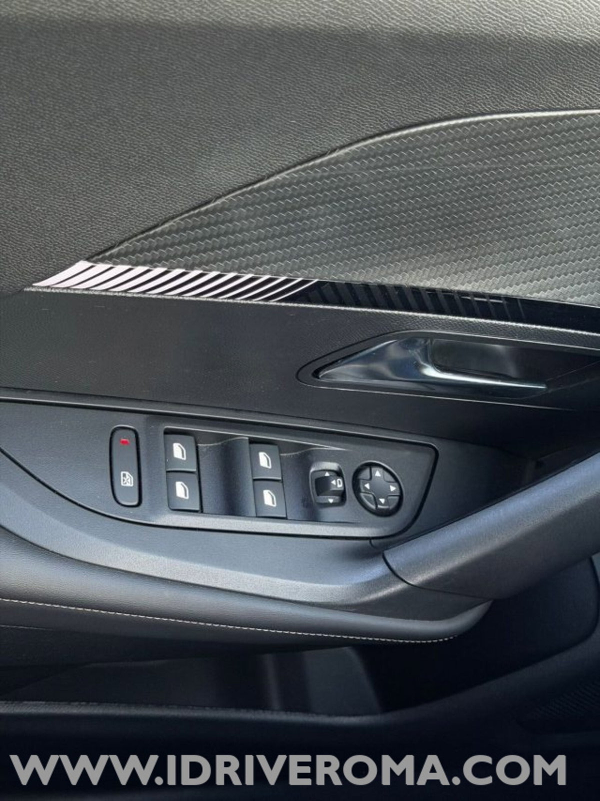 Peugeot 2008 PureTech 100 S&S Allure (15)