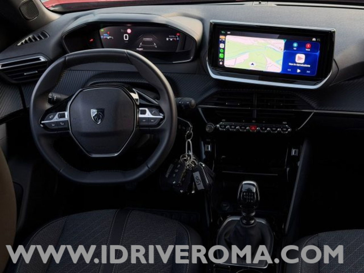 Peugeot 2008 PureTech 100 S&S Allure (6)