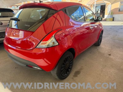 Lancia Ypsilon 1.0 FireFly 5 porte S&S Hybrid Ecochic Silver (6)