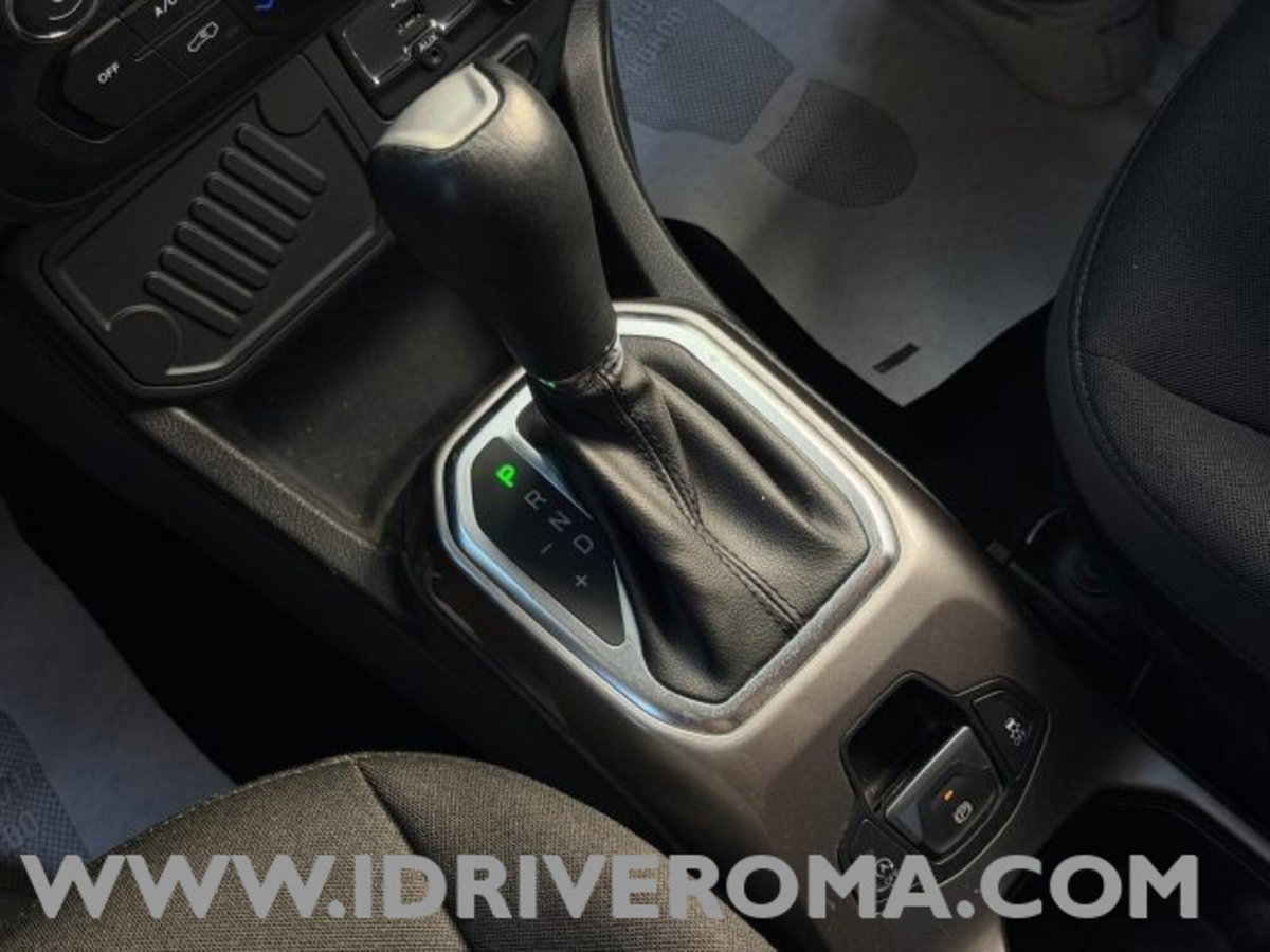 Jeep Renegade 1.3 T4 190CV PHEV 4xe AT6 Limited (10)