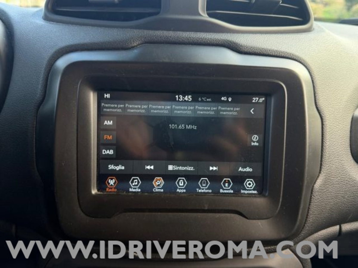 Jeep Renegade 1.3 T4 190CV PHEV 4xe AT6 Limited (8)