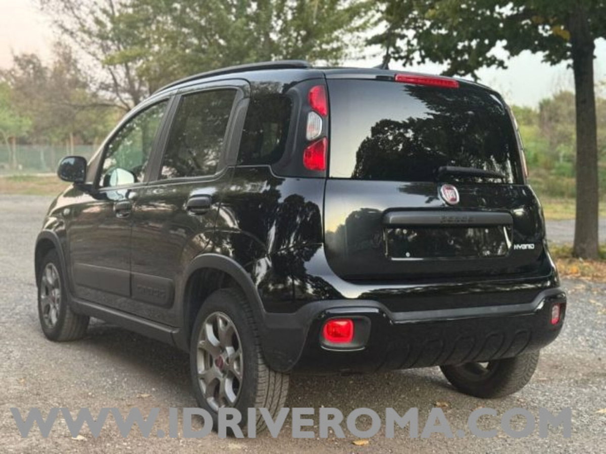 Fiat Panda 1.0 FireFly S&S Hybrid City Cross (4)