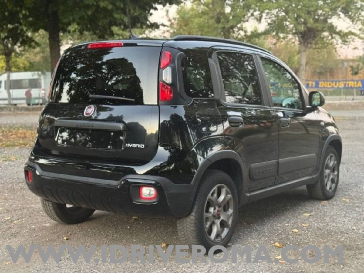 Fiat Panda 1.0 FireFly S&S Hybrid City Cross (8)