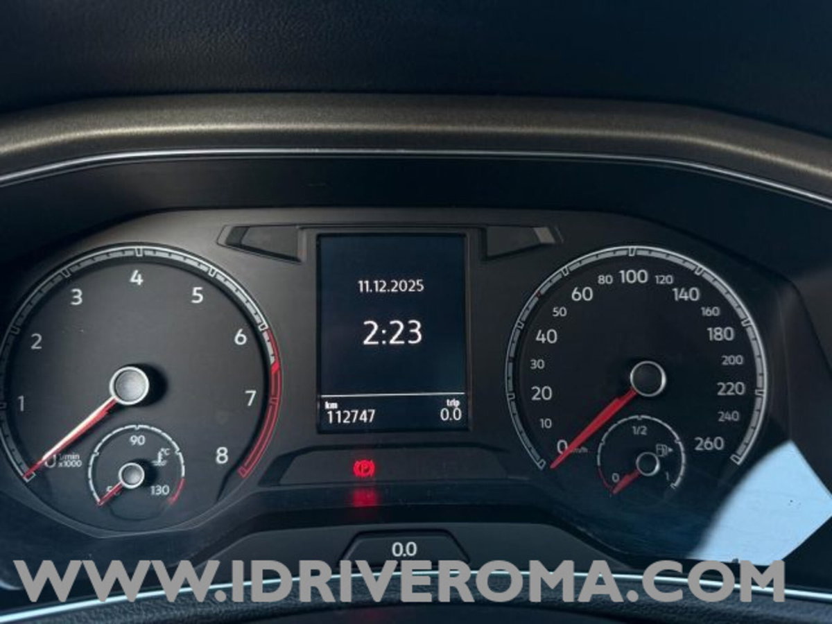 Volkswagen T-Roc 1.0 tsi Edition 110cv (8)