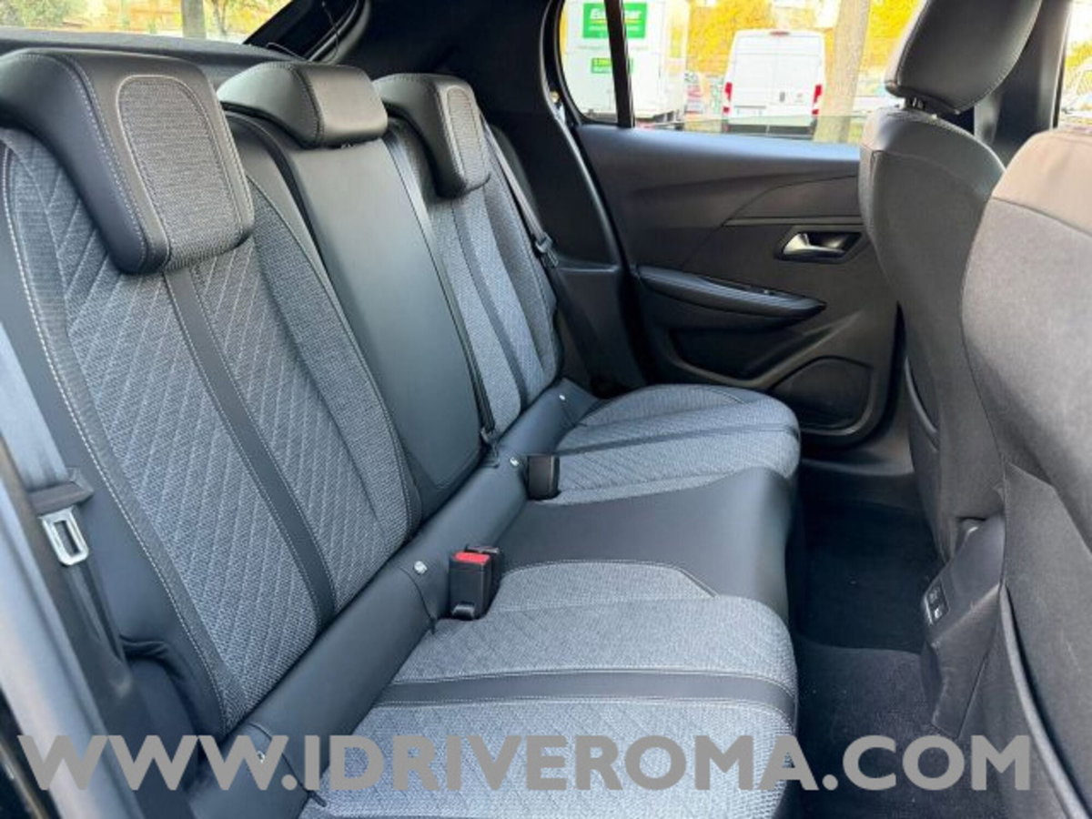 Peugeot 208 1.2 puretech Allure s&s 100cv (10)