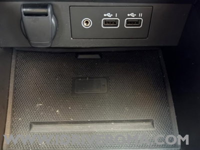 Renault Clio 1.0 tce Techno 90cv (15)