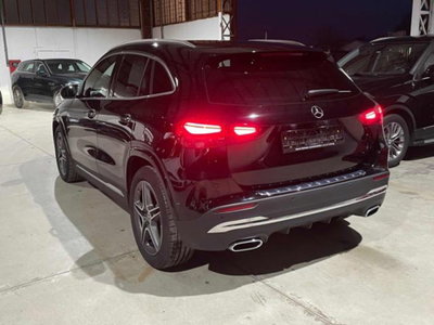 Mercedes-Benz GLA SUV 180 AMG Line Premium auto (2)