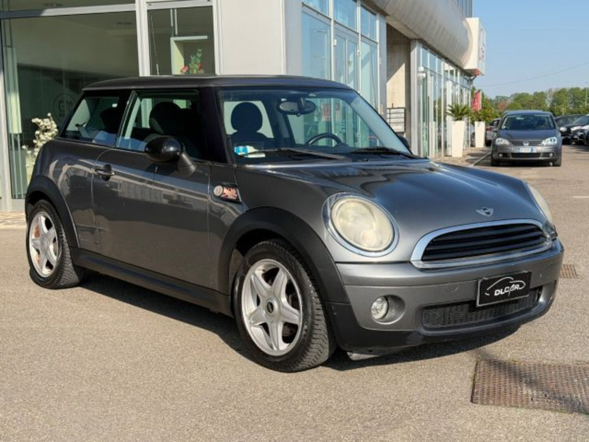 MINI Mini 1.4 16V One (55kW) (2)