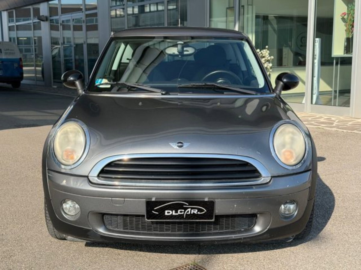 MINI Mini 1.4 16V One (55kW) (4)