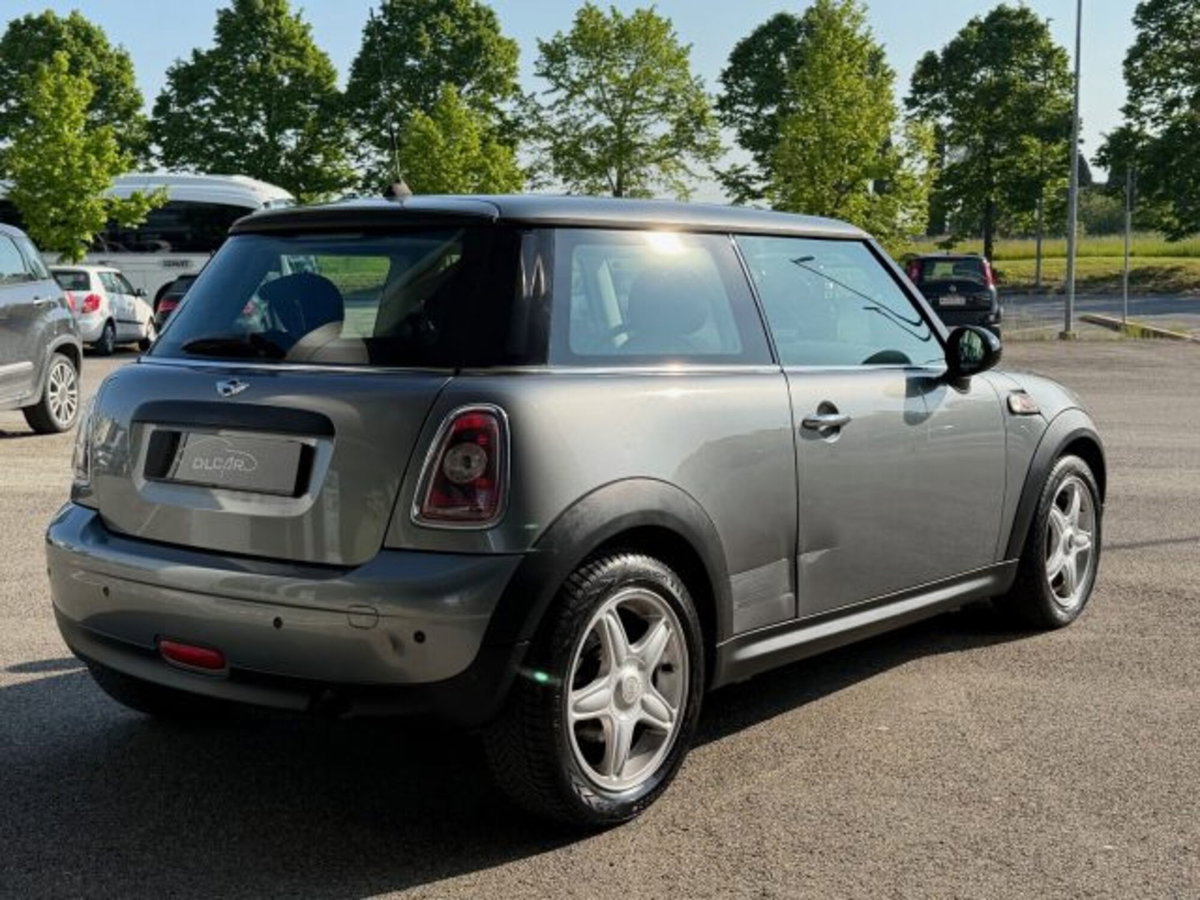 MINI Mini 1.4 16V One (55kW) (5)