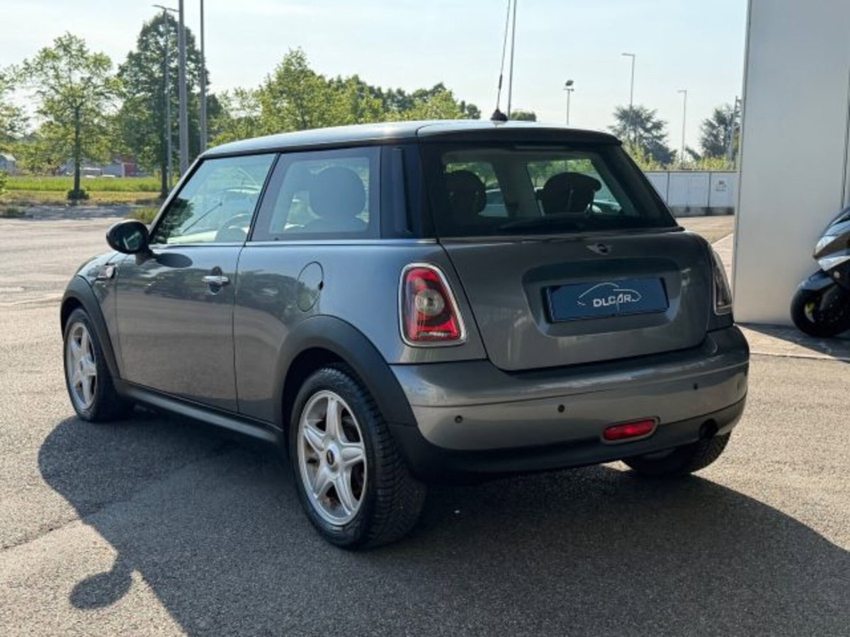 MINI Mini 1.4 16V One (55kW) (6)
