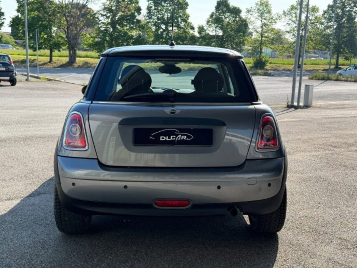 MINI Mini 1.4 16V One (55kW) (9)