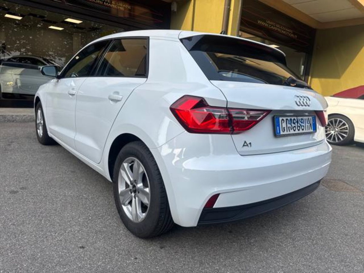 Audi A1 Sportback Sportback 25 1.0 tfsi Business (9)