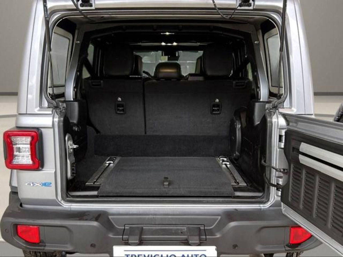 Jeep Wrangler Unlimited 2.0 PHEV ATX 4xe Sahara (7)
