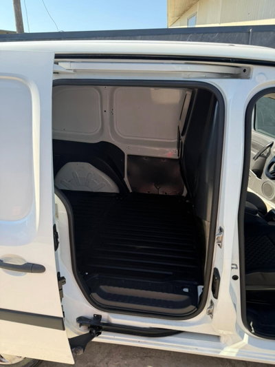 Renault Kangoo 1.5 dCi 90CV 5 porte Extrem (7)