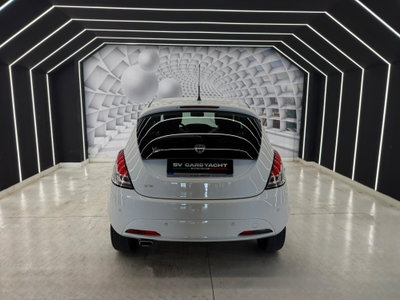 Lancia Ypsilon 1.3 MJT 16V 95 CV 5 porte S&S Silver (6)