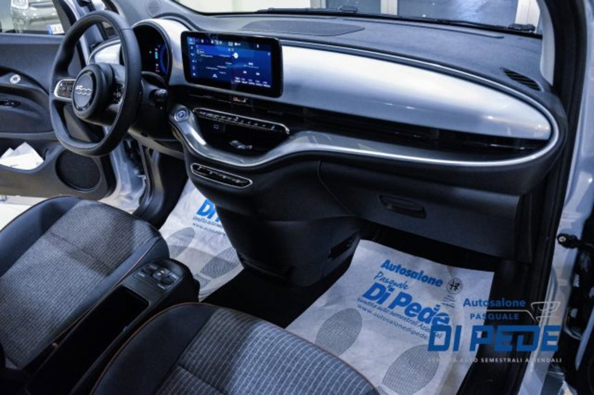 Fiat 500 Cabrio 42 kWh (16)