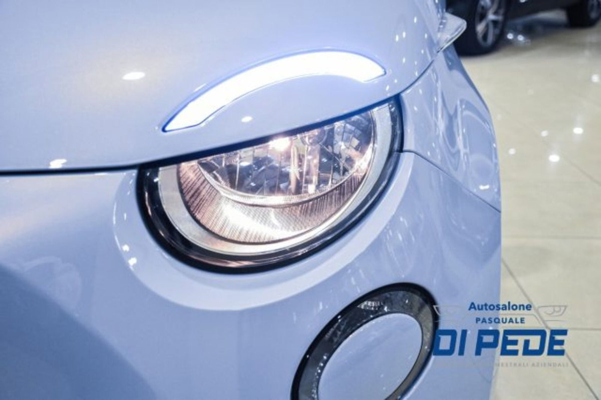 Fiat 500 Cabrio 42 kWh (9)