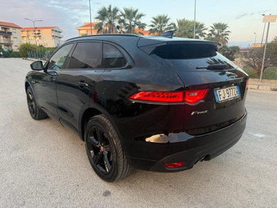 Jaguar F-Pace 2.0 D 180 CV AWD R-Sport (9)