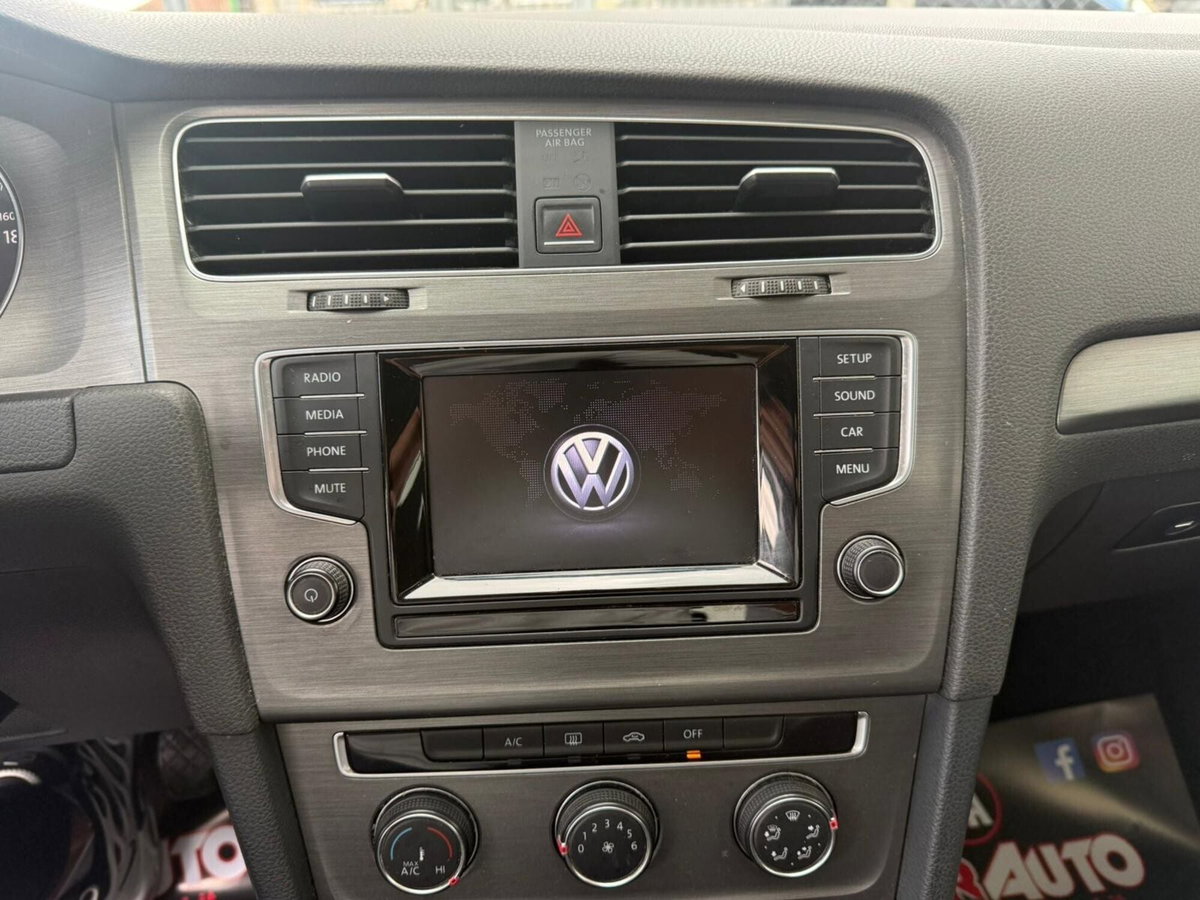 Volkswagen Golf 1.6 TDI DPF 5p. Comfortline (15)