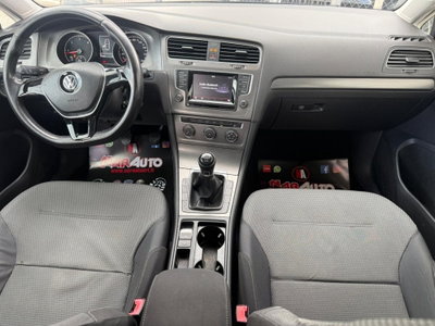 Volkswagen Golf 1.6 TDI DPF 5p. Comfortline (16)