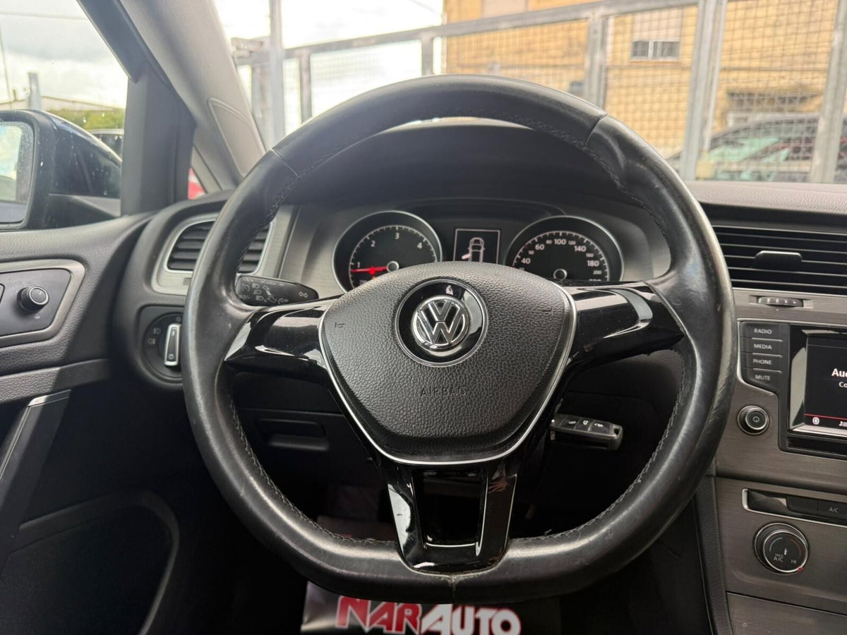 Volkswagen Golf 1.6 TDI DPF 5p. Comfortline (18)