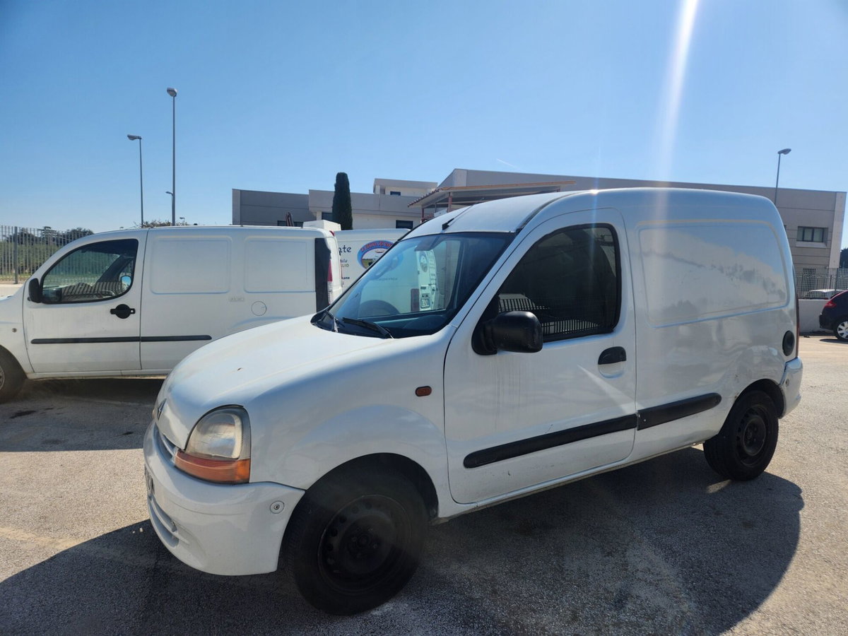 Renault Kangoo 1.9 diesel cat RT (2)