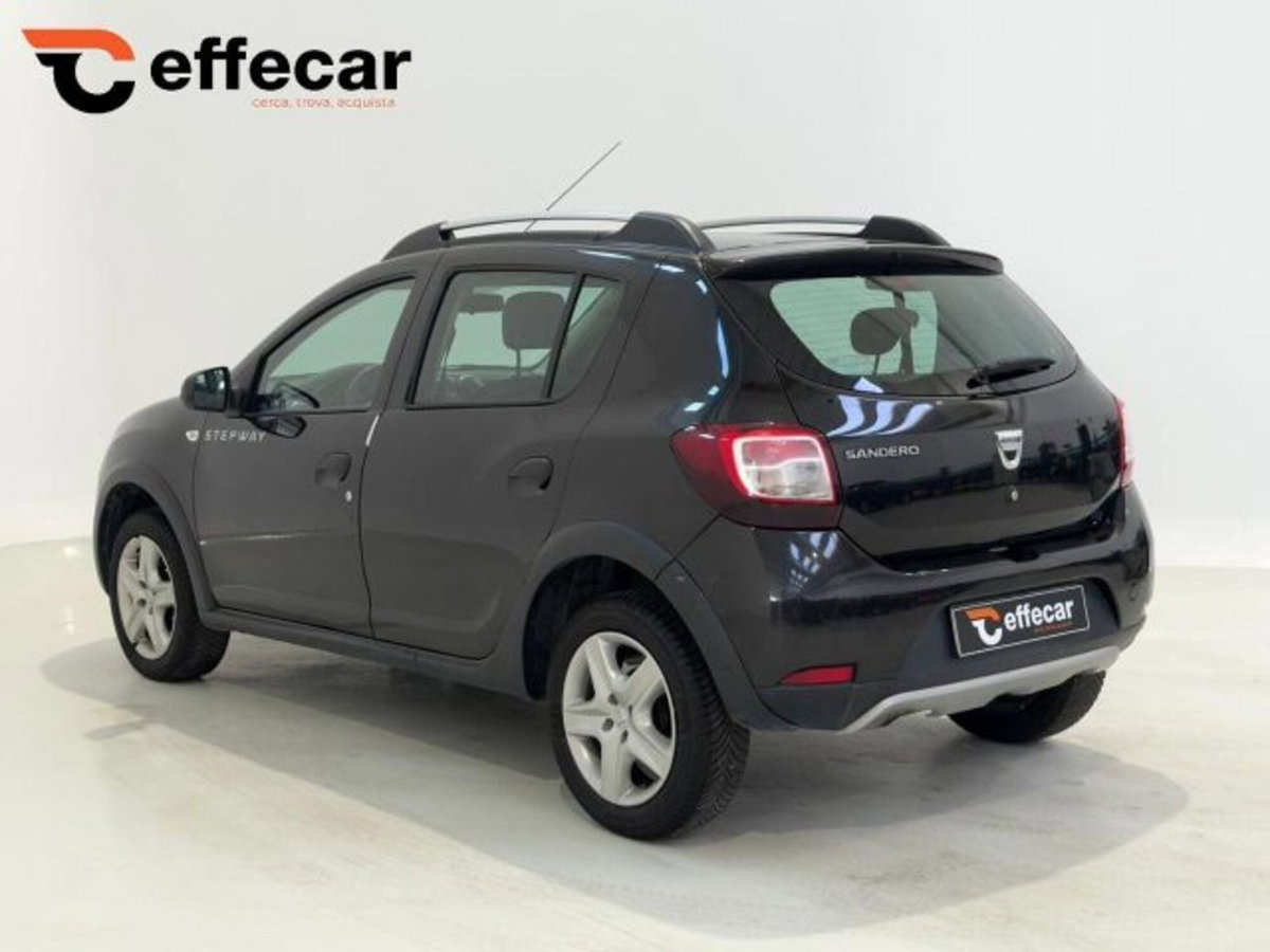 Dacia Sandero Stepway 900 TCe 12V 90CV Prestige (4)