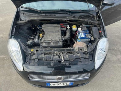 Fiat Grande Punto 1.4 Starjet 16V 3 porte Emotion (11)