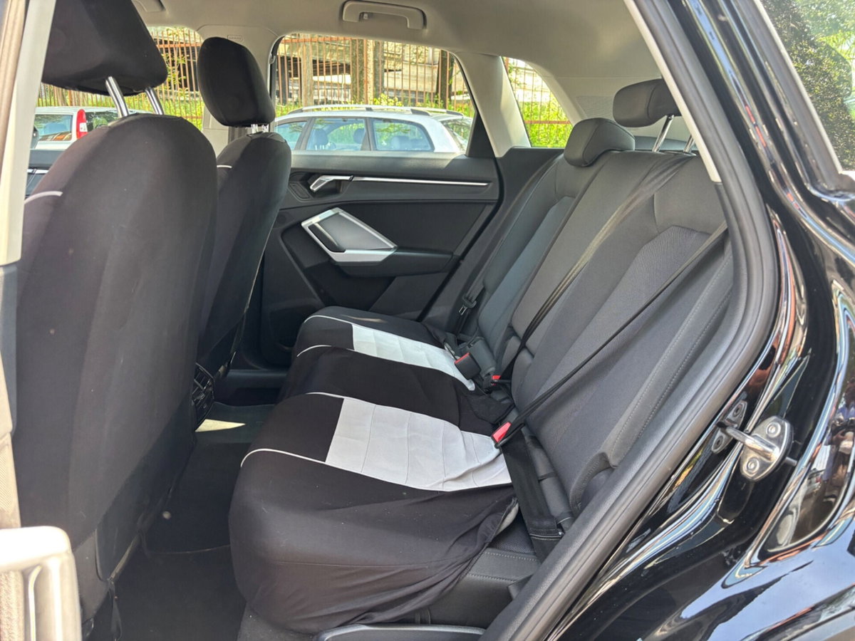 Audi Q3 40 TDI quattro S tronic Business (11)