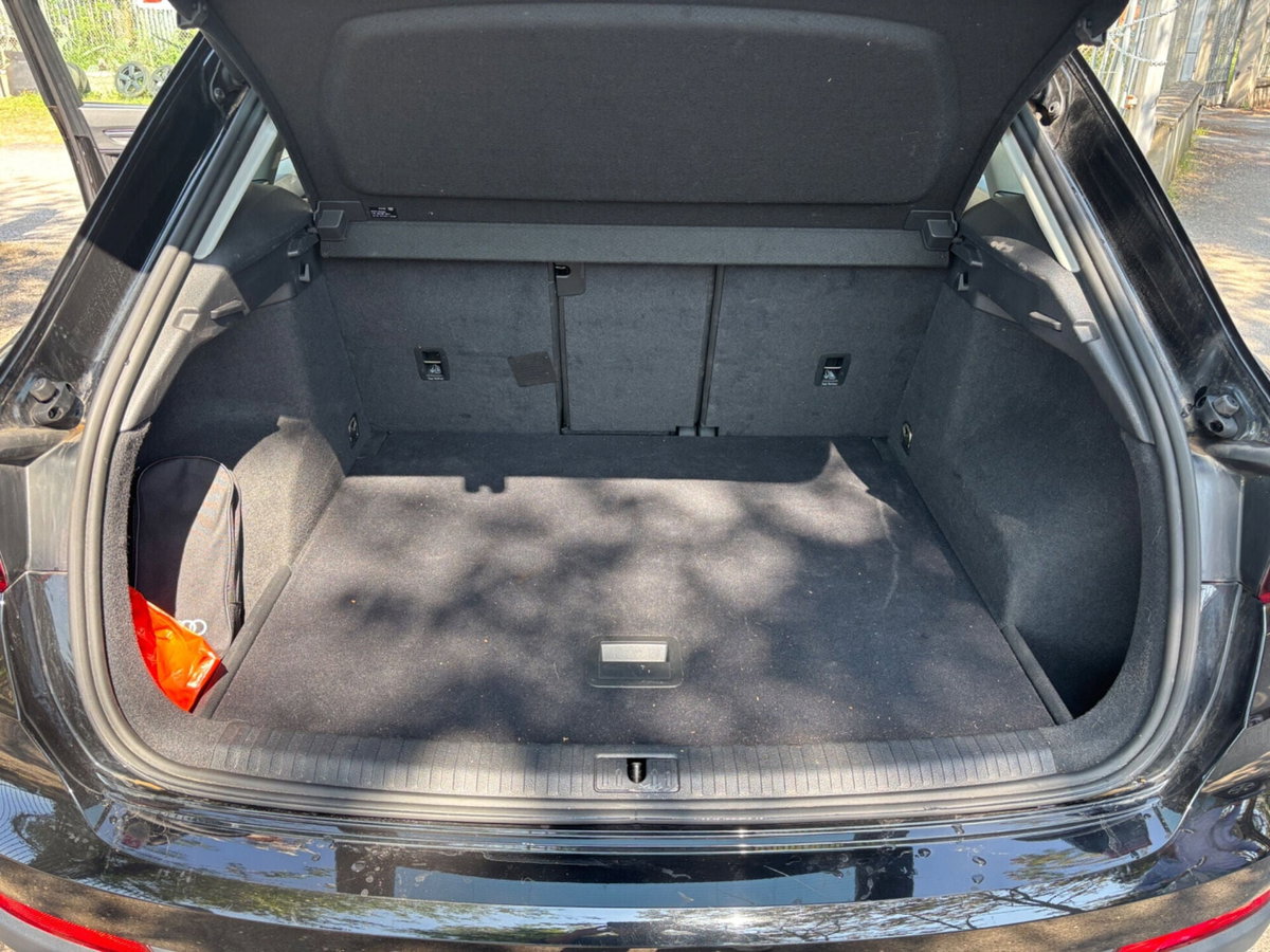 Audi Q3 40 TDI quattro S tronic Business (18)