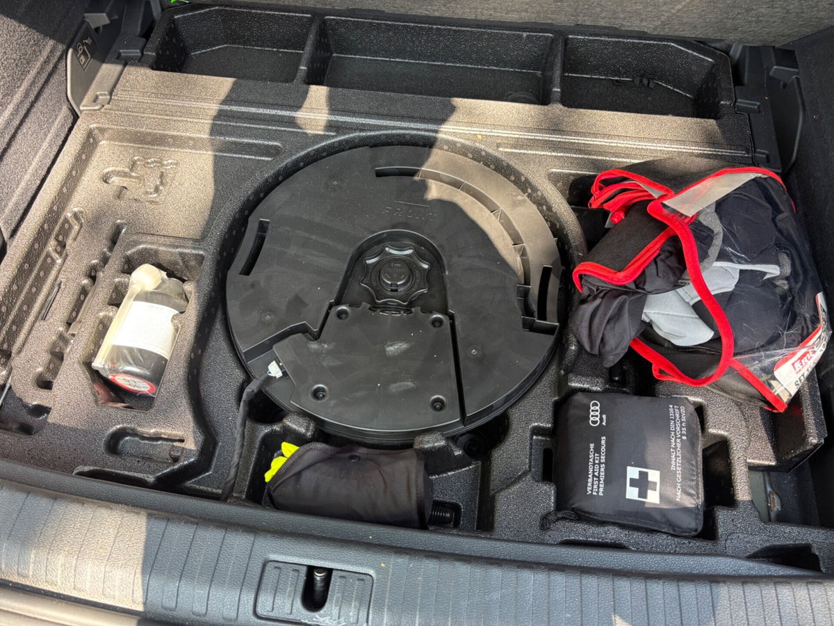 Audi Q3 40 TDI quattro S tronic Business (19)