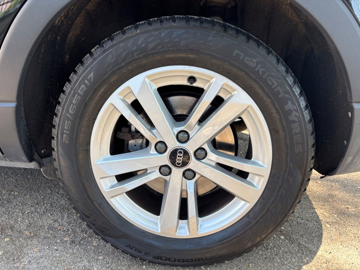 Audi Q3 40 TDI quattro S tronic Business (8)
