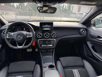Mercedes-Benz GLA SUV 220 d Automatic 4Matic Premium (10)