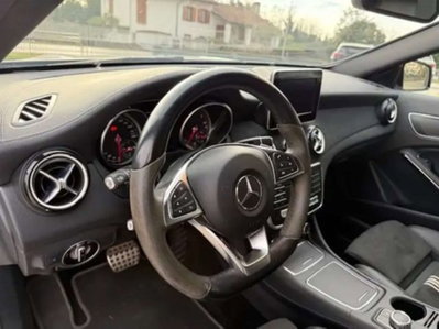 Mercedes-Benz GLA SUV 220 d Automatic 4Matic Premium (11)