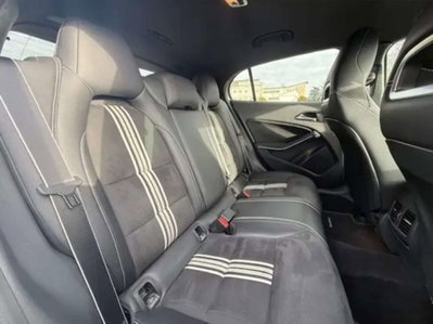 Mercedes-Benz GLA SUV 220 d Automatic 4Matic Premium (14)