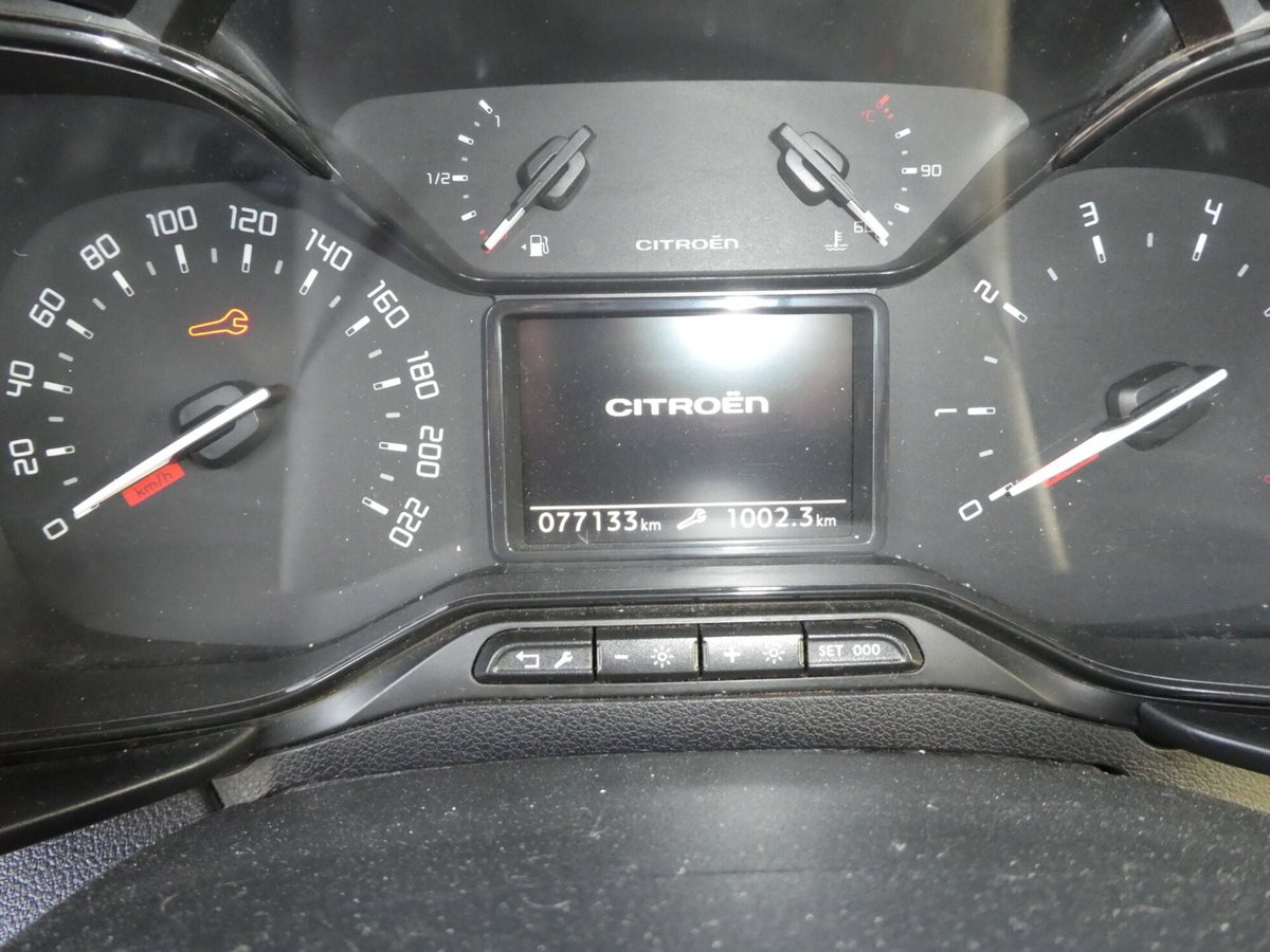 Citroen Berlingo BlueHDi 100 M Feel (10)