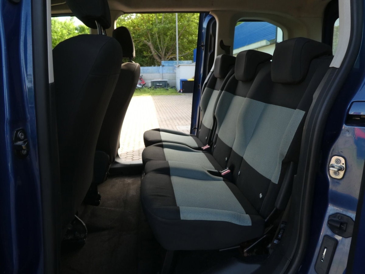 Citroen Berlingo BlueHDi 100 M Feel (18)
