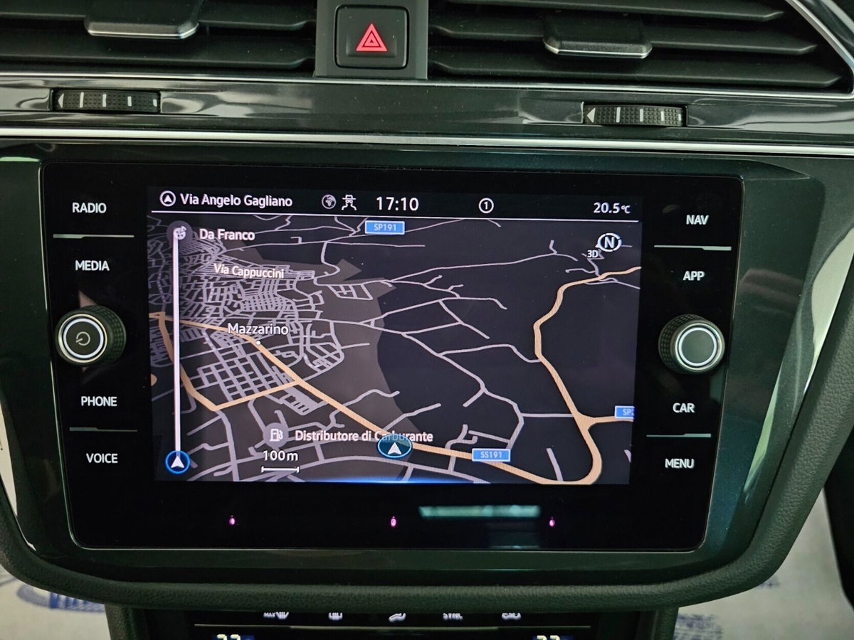 Volkswagen Tiguan 2.0 TDI 150 CV SCR DSG 4MOTION Life (13)