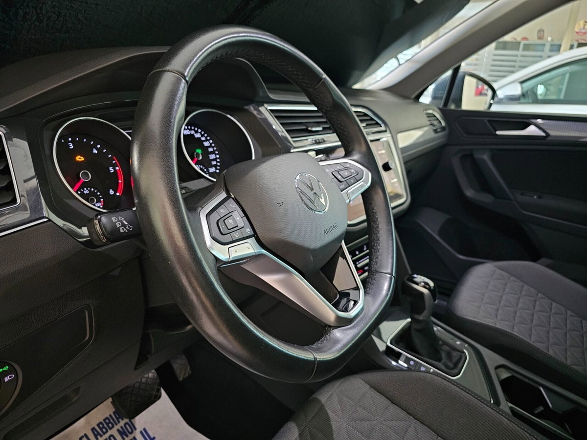 Volkswagen Tiguan 2.0 TDI 150 CV SCR DSG 4MOTION Life (19)
