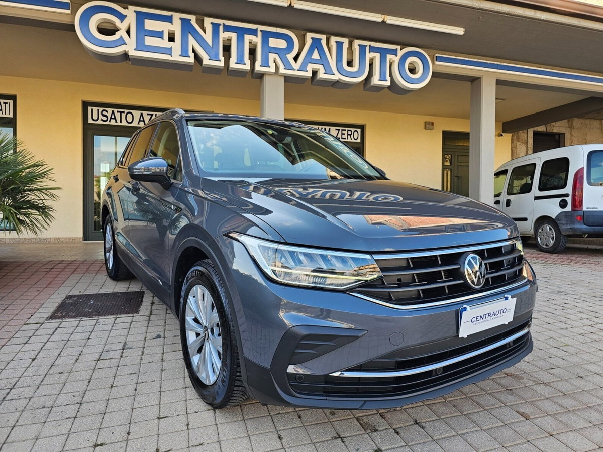 Volkswagen Tiguan 2.0 TDI 150 CV SCR DSG 4MOTION Life (3)