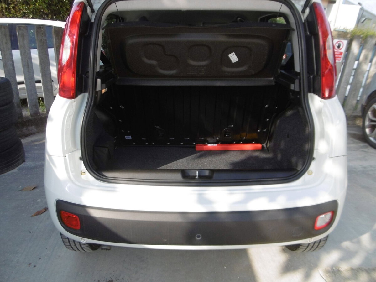 Fiat Panda 0.9 TwinAir Turbo Natural Power Lounge (16)
