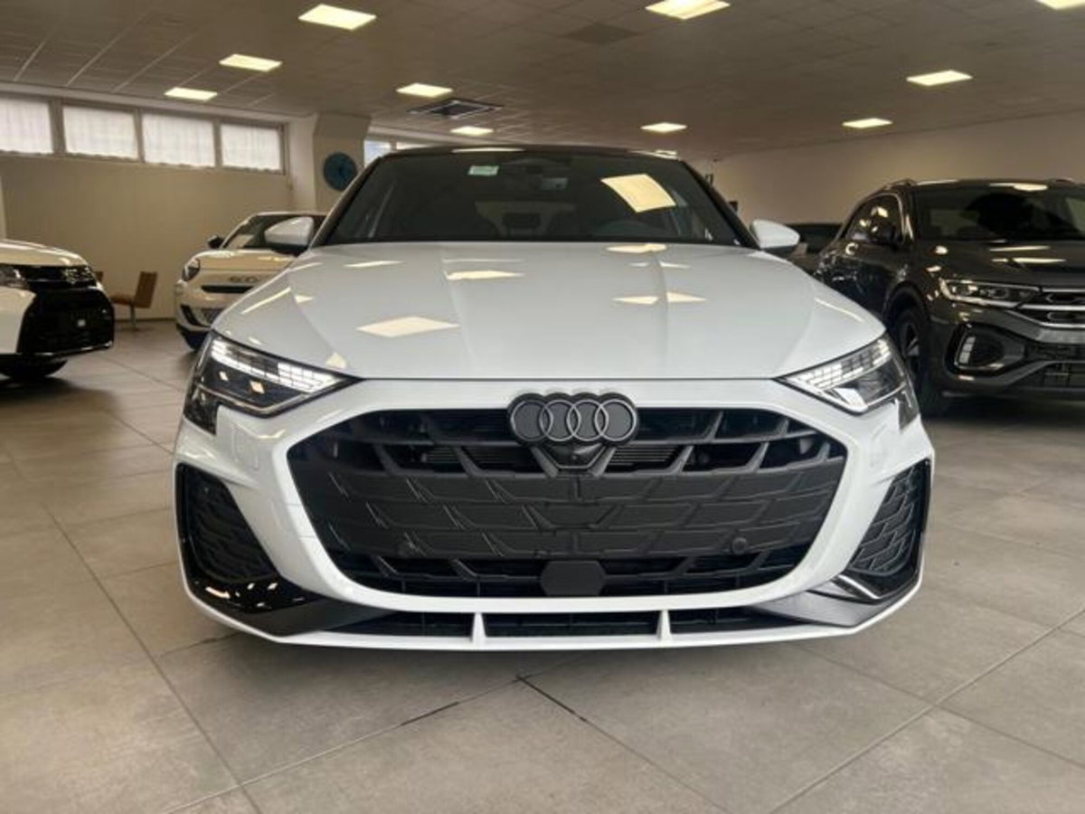 Audi A3 Sportback 35 TFSI S tronic S line edition (2)