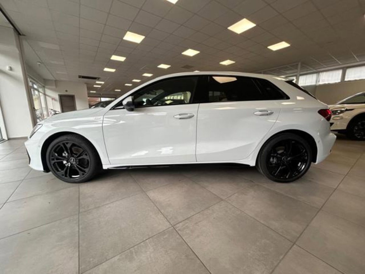 Audi A3 Sportback 35 TFSI S tronic S line edition (8)