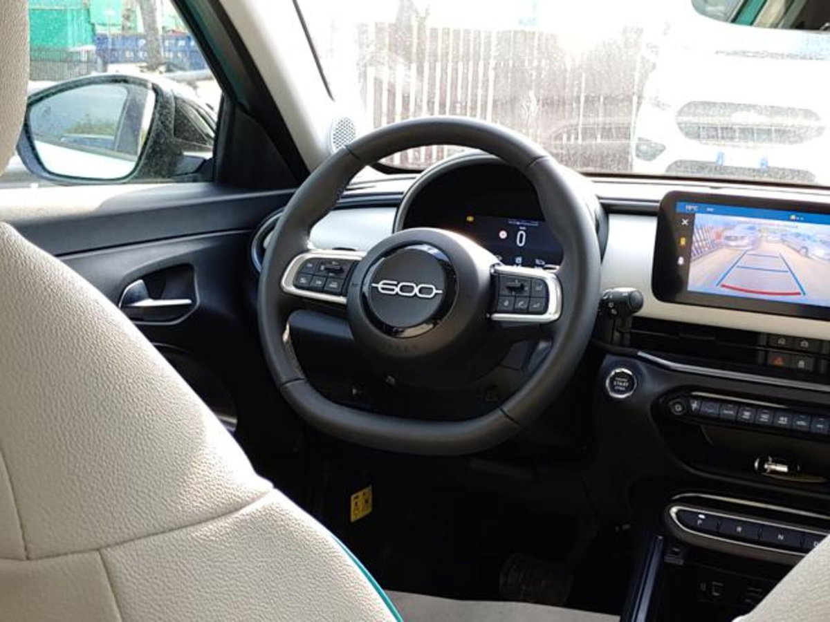 Fiat 600 1.2 hybrid La Prima II 110cv auto (13)