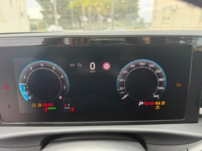 Volkswagen T-Roc 1.5 etsi Life 115cv dsg (15)