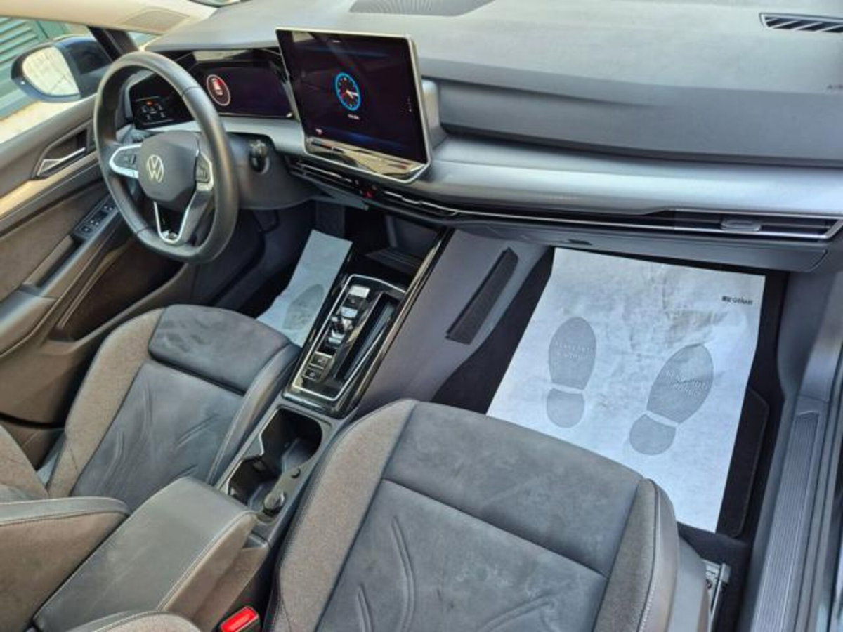 Volkswagen Golf 2.0 TDI 150 CV DSG SCR Style (12)
