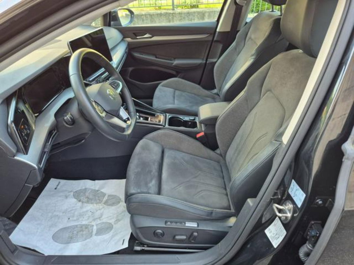 Volkswagen Golf 2.0 TDI 150 CV DSG SCR Style (9)